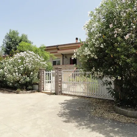 Lucy's Apartment *